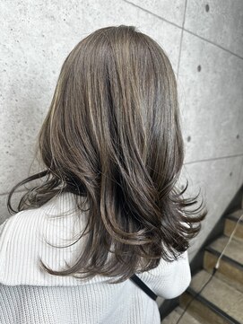 ビューティーガレージ カワゴエ(Beauty Garage Kawagoe) 白髪ぼかしグレージュヘア