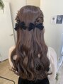 エンリー(ENlee)&nbsp;#ハーフアップアレンジ#ねじり編み#ウェーブ巻き#パーティーヘア