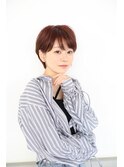 30代40代50代耳かけショート前髪なしハンサムショート白髪ぼかし
