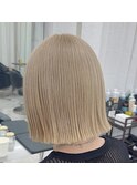 神戸三ノ宮ミルクティーベージュボブブリーチハイトーン