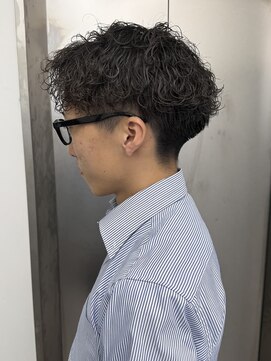 ビューナゴヤ 名駅(VIEW NAGOYA) メンズ/サーフカール/刈り上げセンターパート/波巻きツイスパ