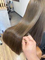 アジュテ(ajouter)&nbsp;【高濃度水素】UPTOGLOSSカラーで叶う極上の艶髪ロング
