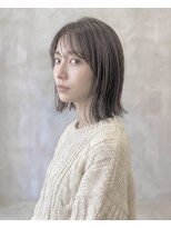 ソッカ(socca)&nbsp;切りっぱなしミディアムボブ