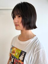 オーシャン(Ocean)&nbsp;外ハネ ミニボブ 暗髪 切りっぱなし 顔周りフェイスレイヤー