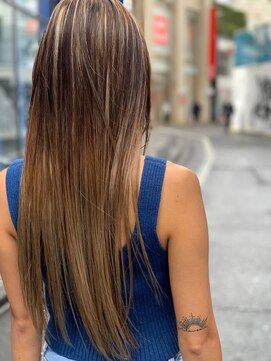 オースティン 門前仲町(AUSTIN) 前髪かき上げイメチェンイヤリングカラーラベンダーカラーくびれ