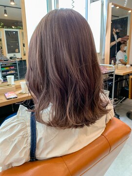 オーストヘアジジ(Aust hair Gigi) ルーズウェーブロング×ケアブリーチピンクグレージュ K