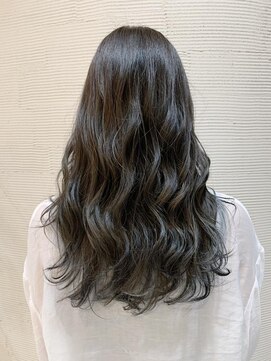 リフレアンドケア ミチ 幸町店(refre&care MICHI) 細めハイライトダークグレーカラー