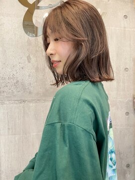 コーラル(Coral) Coral【イルミナカラー艶感ベージュ】