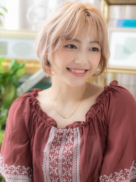 カバーヘア ブリス 志木南口駅前店(COVER HAIR bliss) ホワイティアッシュ外国人風くせ毛ショートa志木20代30代40代