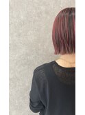 ラインの出るパツっとしたテイストのボブ
