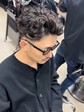 グルーマーズトウキョウ(GROOMER/S TOKYO) 【HOMME HAIR 稲田】 ラルフカール スタイル スペインカール