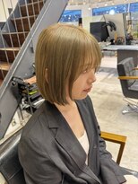 トレス(TRESS)&nbsp;ミニボブ　切りっぱなしボブハイトーンベージュ　アースカラー