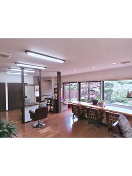 『髪と頭皮と肌を考えるサロン"az luxury"』髪と頭皮に優しい商材多数ご用意！ダメージレスで艶髪へと導く*