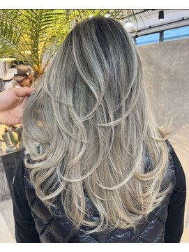 メリー オオサカ(Merly Osaka) ホワイトグレージュバレイヤージュ