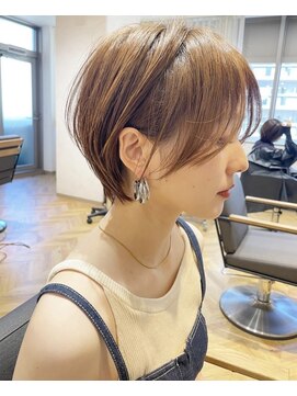 アスター 天神大名店(Aster) ショートボブ/ニュアンスカラー/グレージュ ツヤ髪スタイル
