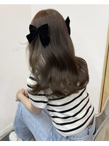 リヴ オオサカ(LIV OSAKA)&nbsp;Olive beige ◎ ブリーチなし
