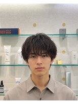 ビーシャイン(B-SHINE) メンズパーマ/メンズカット/シェービング/眉毛/メンズサロン