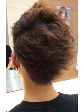 イマージュ アヴェダ 八王子店(Image AVEDA) reパーマ・メンズカット