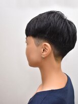 ヘアスタジオヘーフリヒ(HAIR STUDIO HoFLICH) 【シックショーター】