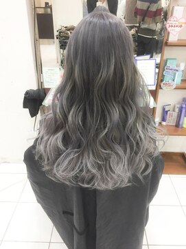 デイズ(days) ミルクティーアッシュベージュカラー☆ブリーチデザインカラー