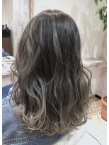 カナロア(KANALOA)&nbsp;KANALOA☆外国人風アッシュコントラストハイライト