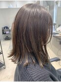 グレージュ、アッシュグレー、寒色系、赤みなし