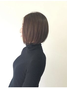 コーチ(COACH) 前下がりボブ