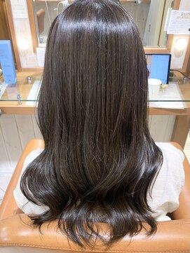 ネオリーブ クタ 町田店(Neolive kuta) グレージュ