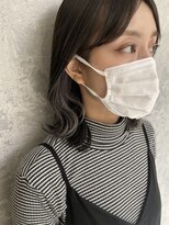 ネイロ 錦糸町(NeiRo)&nbsp;インナーカラーグレージュカラーシルバーベージュミディアムヘア