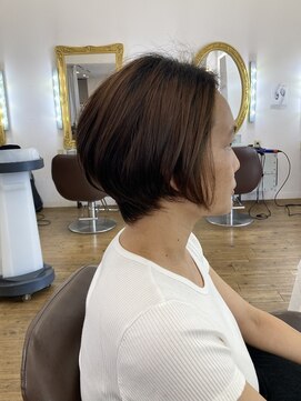 コワファースト 別府 くびれショートボブ