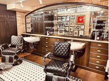 オープン席の空間はクラシックな雰囲気。