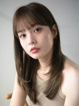 サーカス バイ ビュートリアム 青山(CIRCUS by BEAUTRIUM) 大人レイヤーワンカールロング小顔カット［表参道・青山］