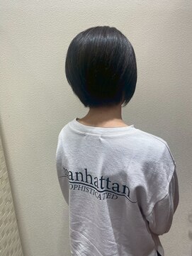 アクセ 大人可愛い黒髪艶髪小顔マッシュショートボブ30代40代