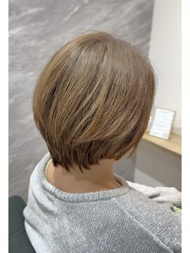 【ハイライトで白髪ぼかし/脱白髪染め】石橋/池田/箕面