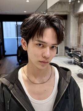 ファルベ(Farbe) フェザー/サーフカール/センターパート/波巻きツイスパ