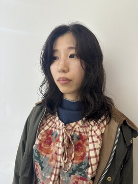 ノーム(norm) 暗髪ミディアムパーマ