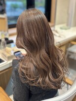 スリー ナカノシマ(three. Nakanoshima) 白髪ぼかしベージュカラー