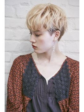 ラレイ(Lalei) 【Lalei】ホワイトカラーベリーショート　表参道　辻幸奈