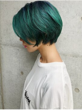 ヴィレッタ(VIRETTA) モスグリーン×ショート