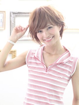 ジーナ(JINA) ◆30代40代にオススメ！束感くびれショート×アッシュベージュ