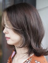 リリアン(Lillian) 外ハネミディアム