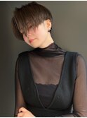 【morio】池袋　刈り上げ　女子　センターパート　グレーカラー