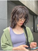 ミディアムレイヤー×ウェーブヘア