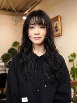 ヒカリス 東三国(HIKARIS) ロングパーマ/顔周りレイヤー/黒髪ロング