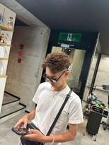 イーラ アメ村店(era)&nbsp;ブラウンフェザーパーマ/メンズ/刈り上げ/眉毛/ツイスト