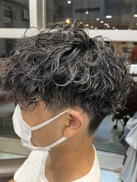 ヘアールーム プリズム(Hair room Prism) メンズ波巻きスパイラルパーマ