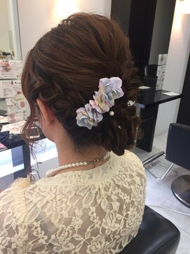 ジュエラ(Jewelux by trusty) ゆるふわアップスタイル♪