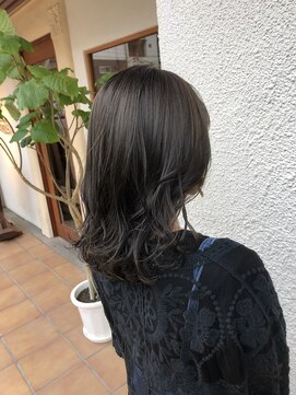 リゴッツ ドゥア プトゥリ(Regottz dua putri) オリーブグレージュ