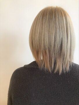 クララ トヨハシ(CLALA Toyohashi) ホワイトベージュ　髪質改善トリートメント