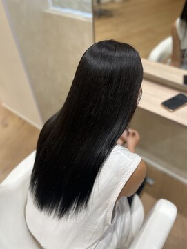 ジャパンデザイナーズアカデミー 艶々カラー